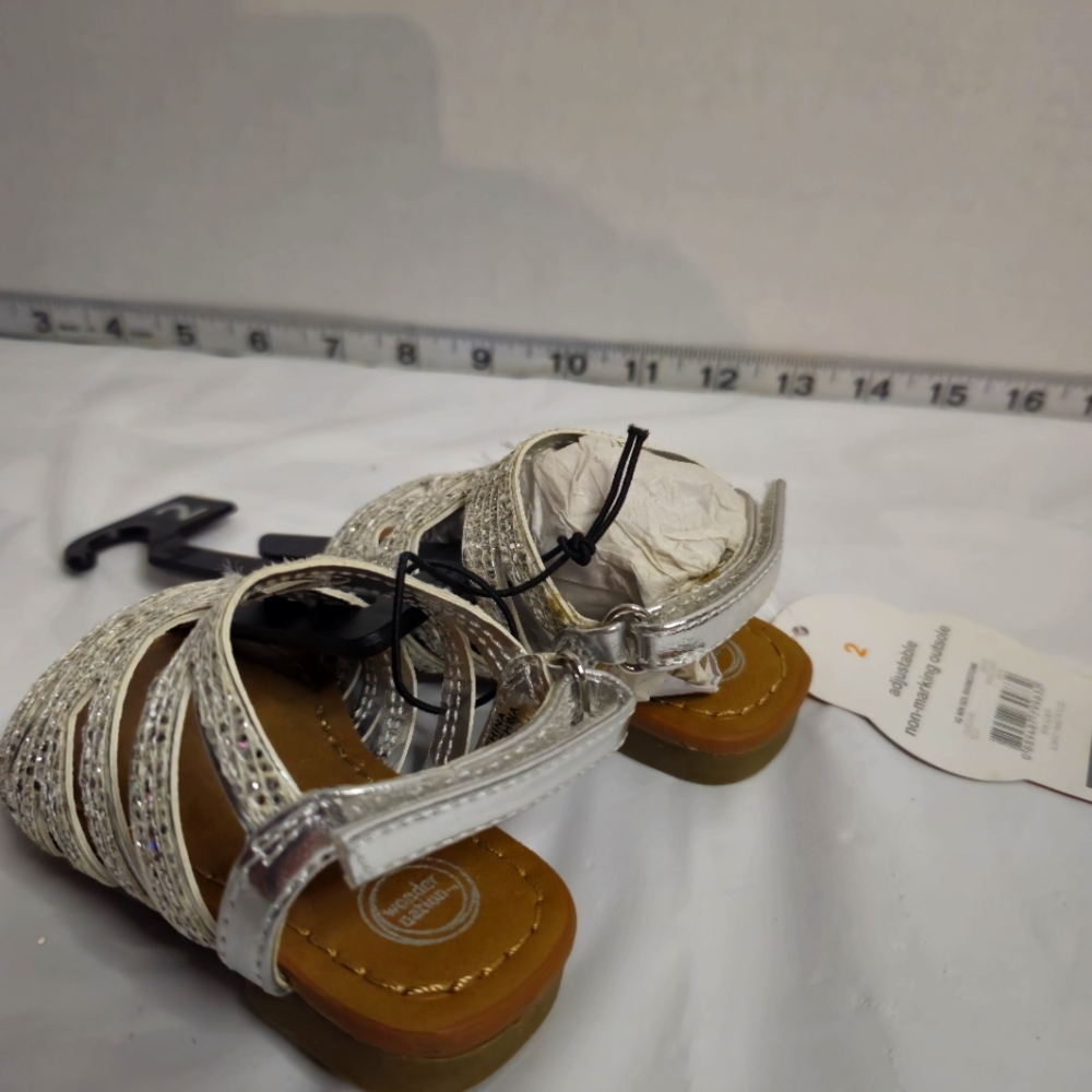 WONDER NATION BABY GIRL SEQUENCE SANDALS SIZE 2 - Picture 3 of 5
